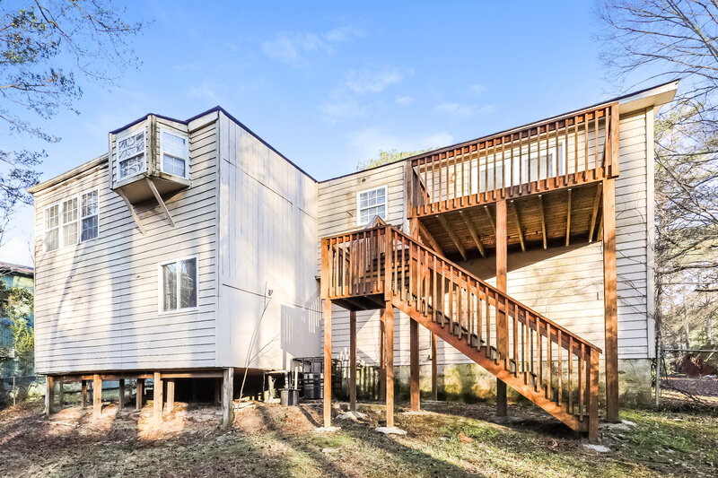 0/Mo, 175 Montego Cir Riverdale, GA 30274 Rear View