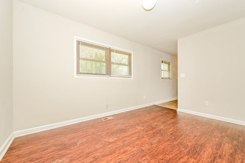 1,635/Mo, 263 Roxbury Dr Riverdale, GA 30274 Living Room View 2