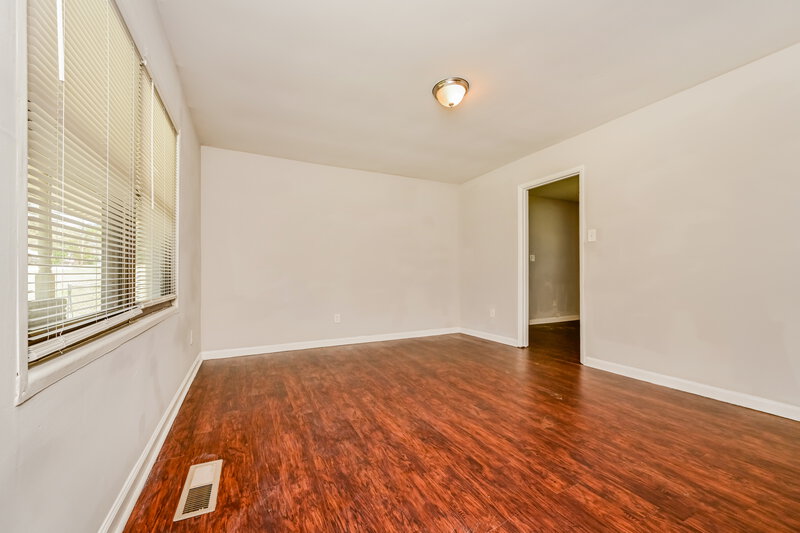 1,635/Mo, 263 Roxbury Dr Riverdale, GA 30274 Living Room View 3