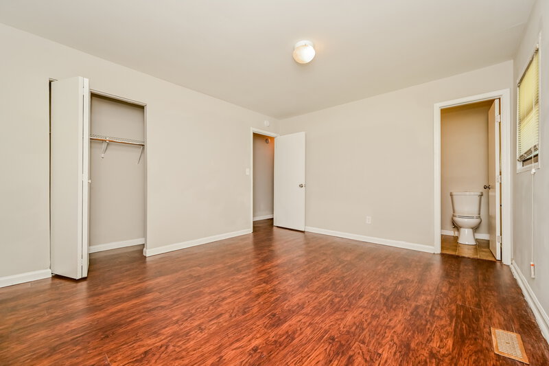 1,635/Mo, 263 Roxbury Dr Riverdale, GA 30274 Main Bedroom View
