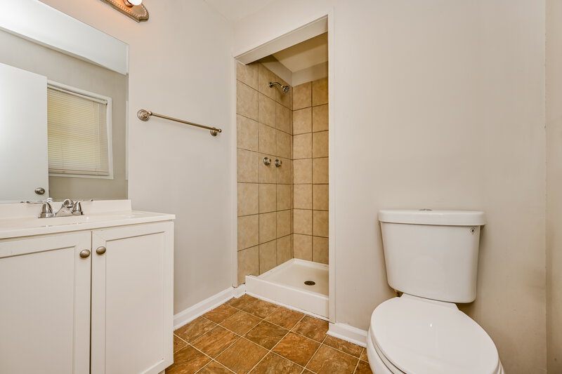 1,635/Mo, 263 Roxbury Dr Riverdale, GA 30274 Main Bathroom View