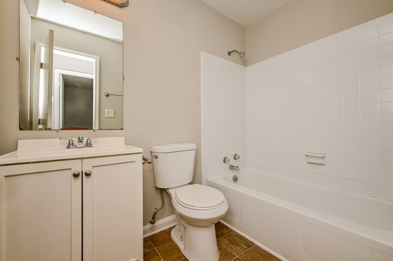 1,635/Mo, 263 Roxbury Dr Riverdale, GA 30274 Bathroom View