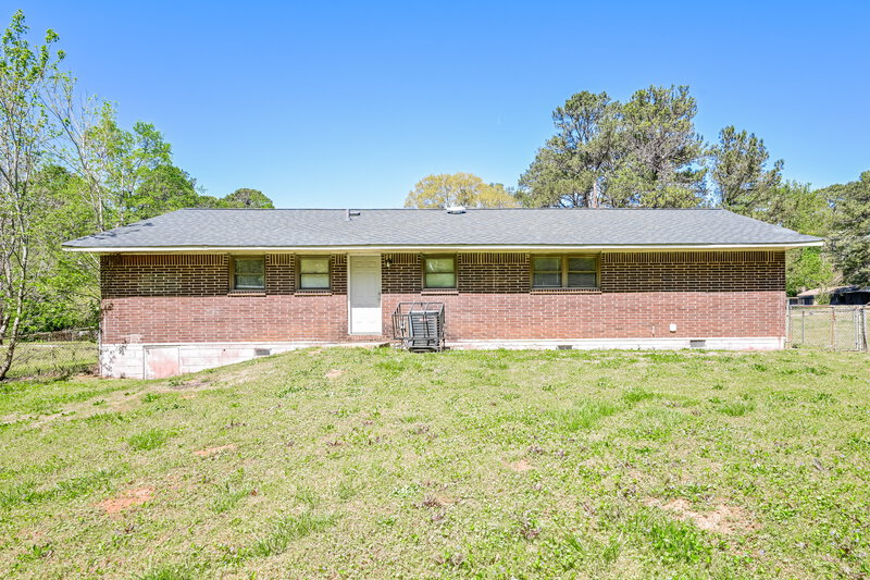 1,635/Mo, 263 Roxbury Dr Riverdale, GA 30274 Rear View