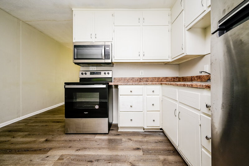 1,955/Mo, 494 Clara Dr Riverdale, GA 30274 Kitchen View 2