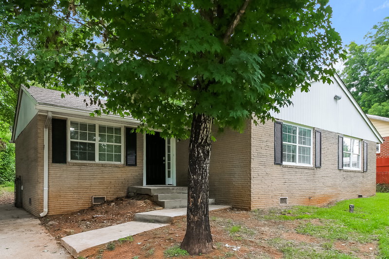 1,885/Mo, 558 Wavelyn Way Riverdale, GA 30274 Front View