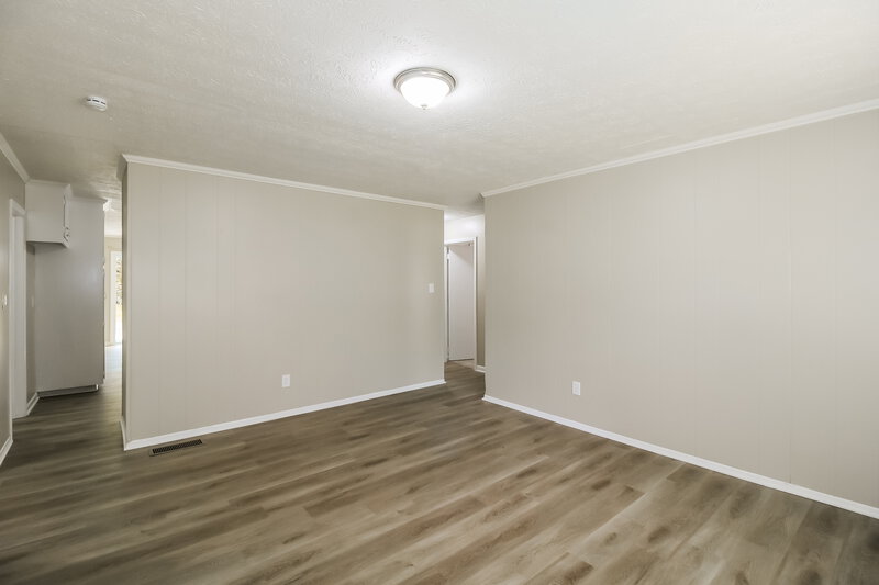 1,885/Mo, 558 Wavelyn Way Riverdale, GA 30274 Living Room View 2