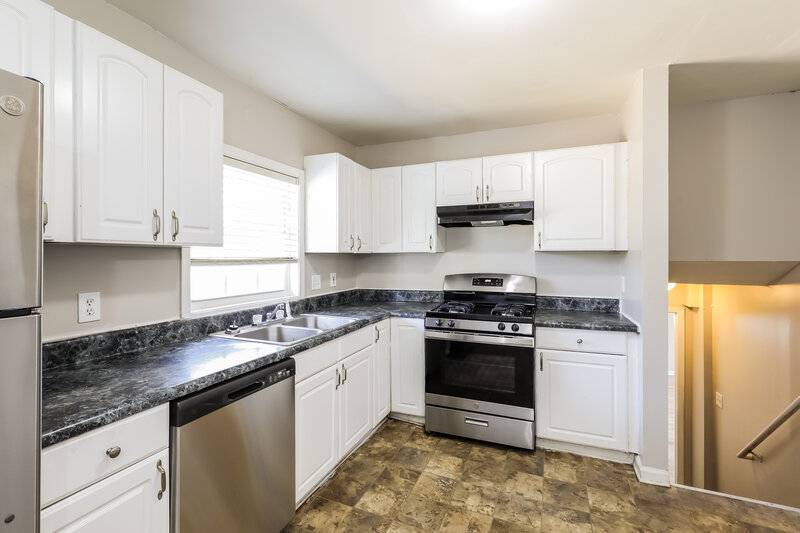 1,780/Mo, 6396 Thornhedge Dr Riverdale, GA 30296 Kitchen View