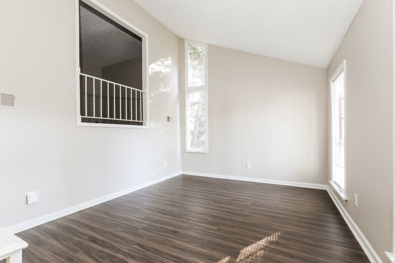 0/Mo, 6405 Beethoven Cir Riverdale, GA 30296 Living Room View