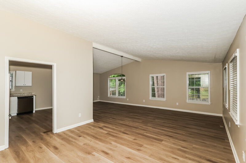 2,355/Mo, 6405 Beethoven Cir Riverdale, GA 30296 Living Room View