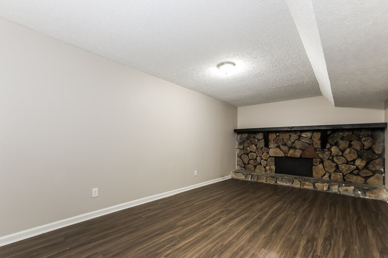 0/Mo, 6405 Beethoven Cir Riverdale, GA 30296 Living Room View 3