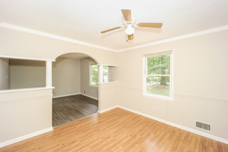 2,360/Mo, 402 VALIANT Lane Riverdale, GA 30274 Dining Room View