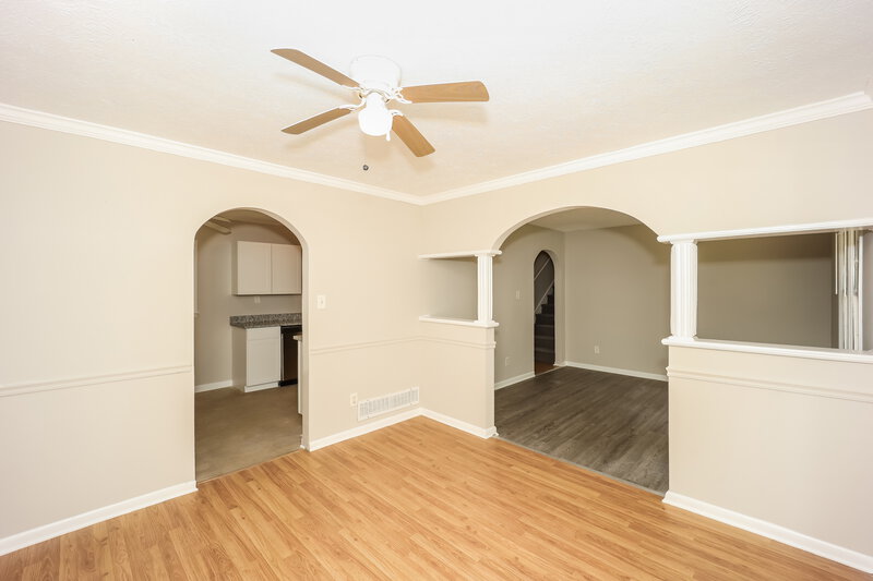 2,360/Mo, 402 VALIANT Lane Riverdale, GA 30274 Dining Room View 2