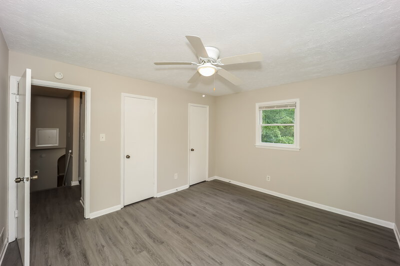2,360/Mo, 402 VALIANT Lane Riverdale, GA 30274 Main Bedroom View