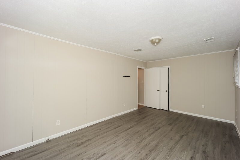 2,360/Mo, 402 VALIANT Lane Riverdale, GA 30274 Basement View 3