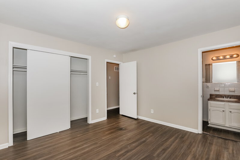 1,980/Mo, 7487 Grayson Dr Riverdale, GA 30296 Main Bedroom View 2