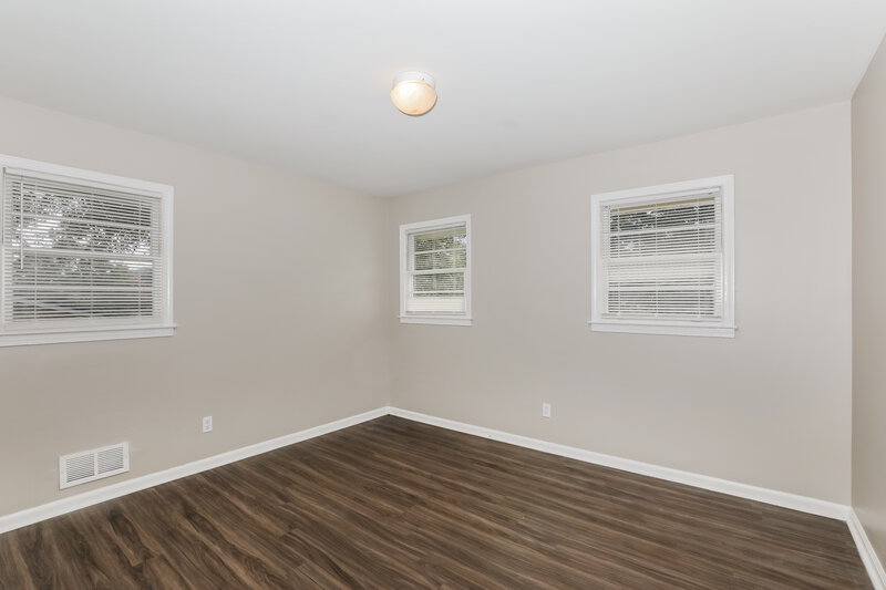 1,980/Mo, 7487 Grayson Dr Riverdale, GA 30296 Bedroom View 3