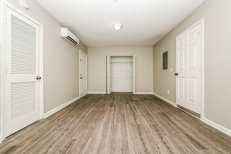 2,610/Mo, 7105 E Village Ct Riverdale, GA 30296 Bedroom View 3