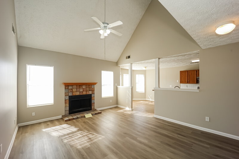 1,840/Mo, 7883 W Shore Ct Riverdale, GA 30296 Living Room View 2