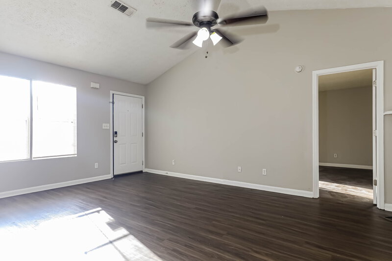 1,550/Mo, 9179 Fairway Ct Riverdale, GA 30274 Main Bedroom View