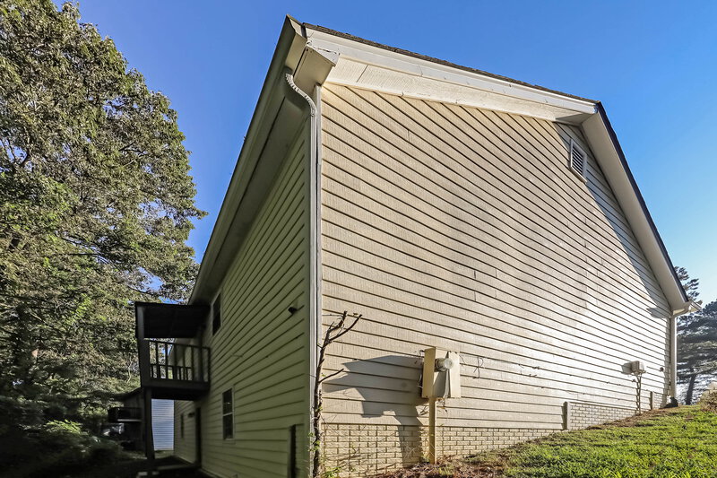 1,550/Mo, 9179 Fairway Ct Riverdale, GA 30274 Rear View