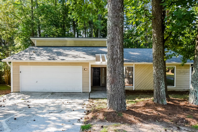1,950/Mo, 2735 Trotters Walk Trl Snellville, GA 30078 External View