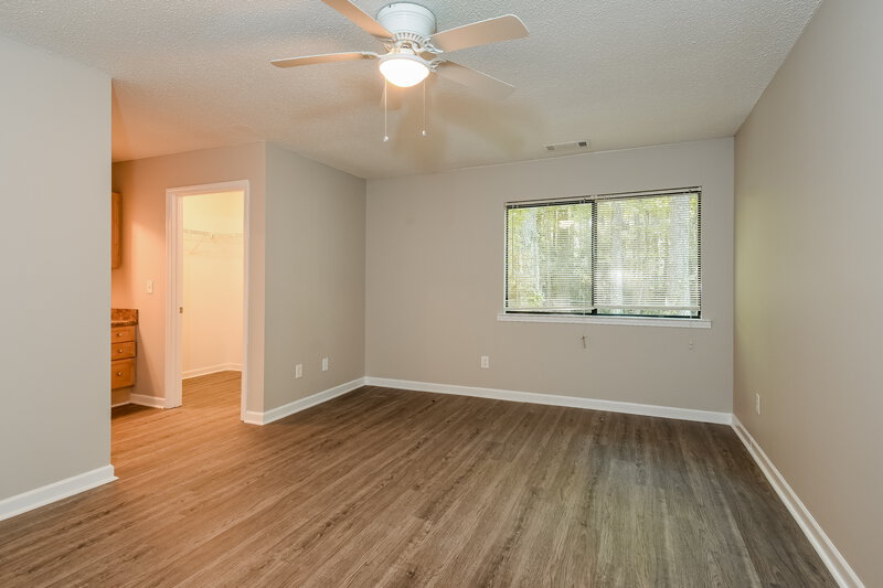 1,950/Mo, 2735 Trotters Walk Trl Snellville, GA 30078 Main Bedroom View 2