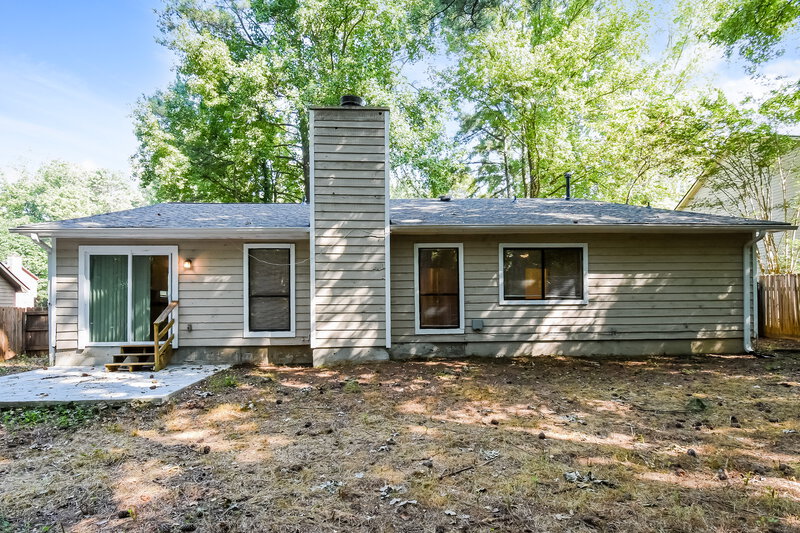 1,950/Mo, 2735 Trotters Walk Trl Snellville, GA 30078 Rear View 2