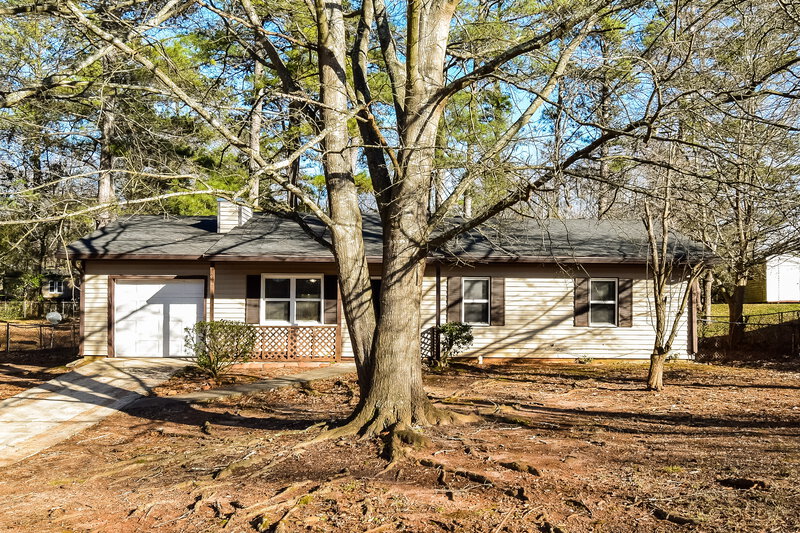 1,575/Mo, 113 Adrian Dr Stockbridge, GA 30281 External View