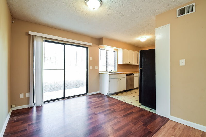 1,575/Mo, 113 Adrian Dr Stockbridge, GA 30281 Dining Room View