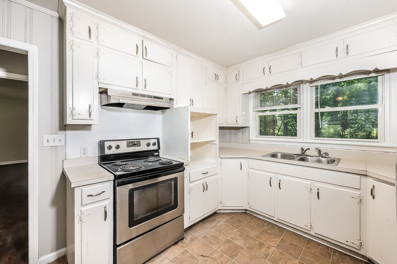 1,775/Mo, 58 Rustic Rd Stockbridge, GA 30281 Kitchen View