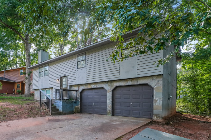 2,140/Mo, 1102 Cherokee Hts Stone Mountain, GA 30083 Front View