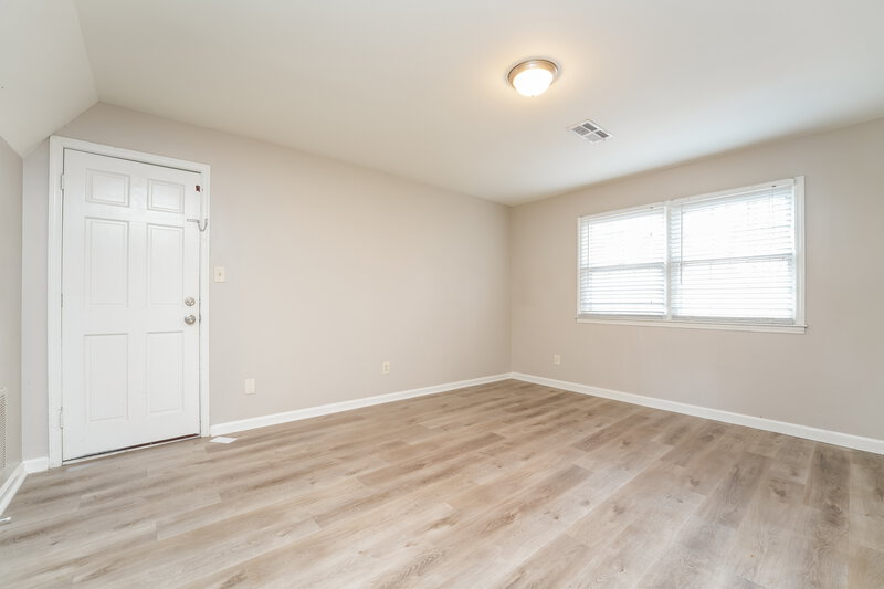 1,950/Mo, 1423 Cedar Heights Dr Stone Mountain, GA 30083 Bedroom View 2