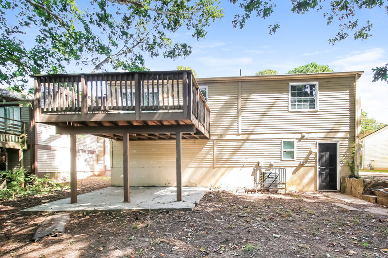 2,450/Mo, 2133 Scarbrough Rd Stone Mountain, GA 30088 Rear View