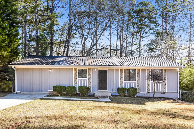 1,715/Mo, 4035 BIG VALLEY Trail Stone Mountain, GA 30083 External View