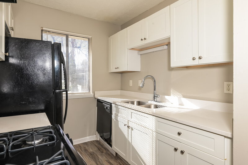 1,910/Mo, 4691 Big Valley Ct Stone Mountain, GA 30083 Misc View 4