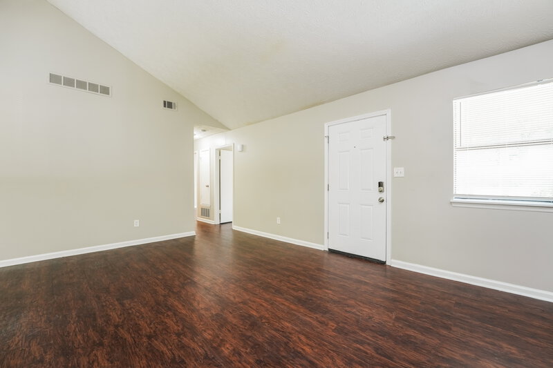 1,595/Mo, 488 Carillon Ln Stone Mountain, GA 30083 Living Room View