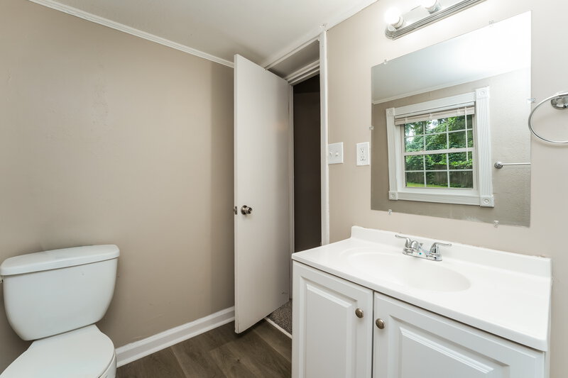1,895/Mo, 4996 SHEILA Lane Stone Mountain, GA 30083 Bathroom View