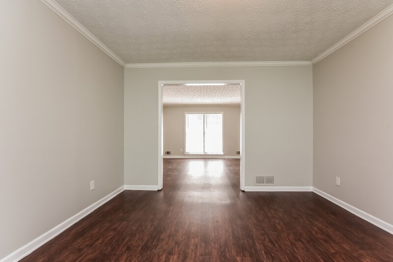 2,295/Mo, 5002 Post Road Ct Stone Mountain, GA 30088 Main Bedroom View