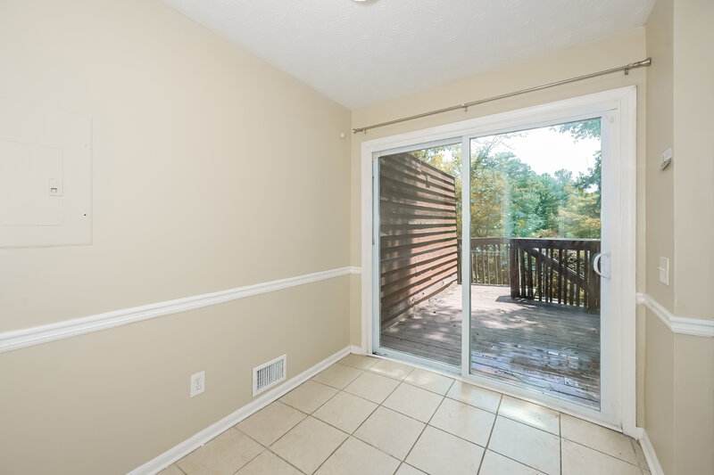 1,480/Mo, 5351 Ridgemere Ct Stone Mountain, GA 30083 Dining Room View