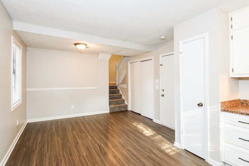 2,380/Mo, 5376 Whitney Court Stone Mountain, GA 30088 Living Room View
