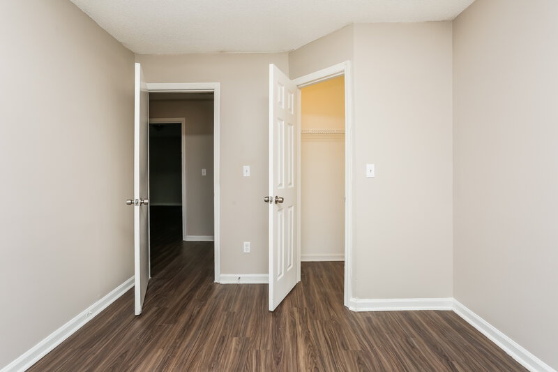 1,770/Mo, 5453 Fox Valley Ln Stone Mountain, GA 30088 Main Bedroom View 2