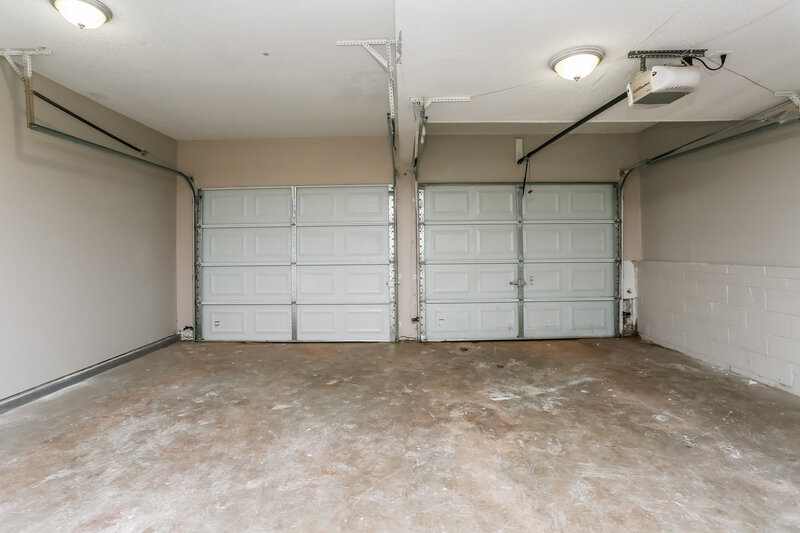 1,770/Mo, 5453 Fox Valley Ln Stone Mountain, GA 30088 Garage View