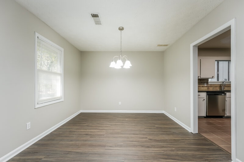 1,675/Mo, 591 STONEHEDGE Drive Stone Mountain, GA 30087 Dining Room View