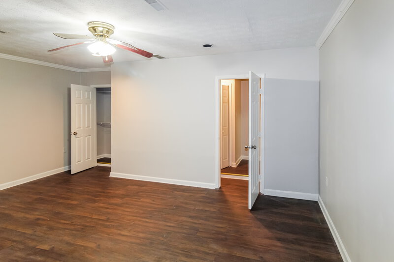 1,855/Mo, 599 Maple Dr Stone Mountain, GA 30083 Main Bedroom View 2