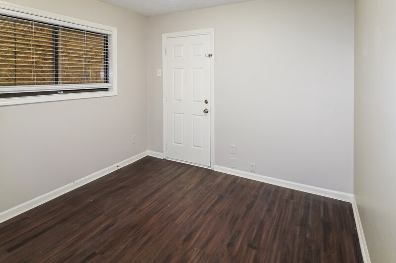 1,855/Mo, 599 Maple Dr Stone Mountain, GA 30083 Bedroom View 2