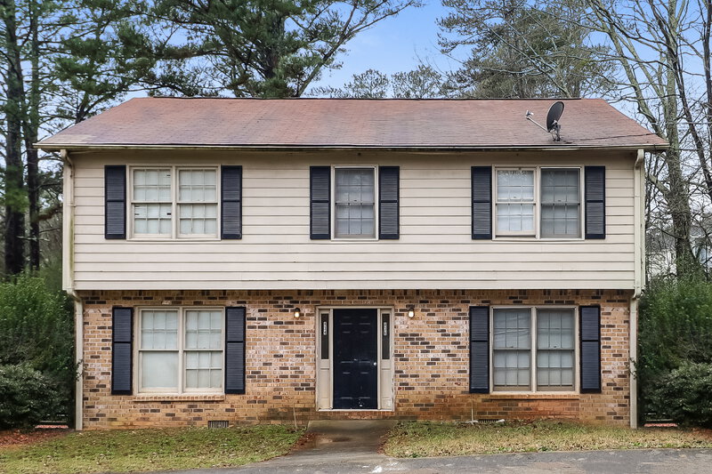 0/Mo, 836 Ridge Ave Stone Mountain, GA 30083 External View