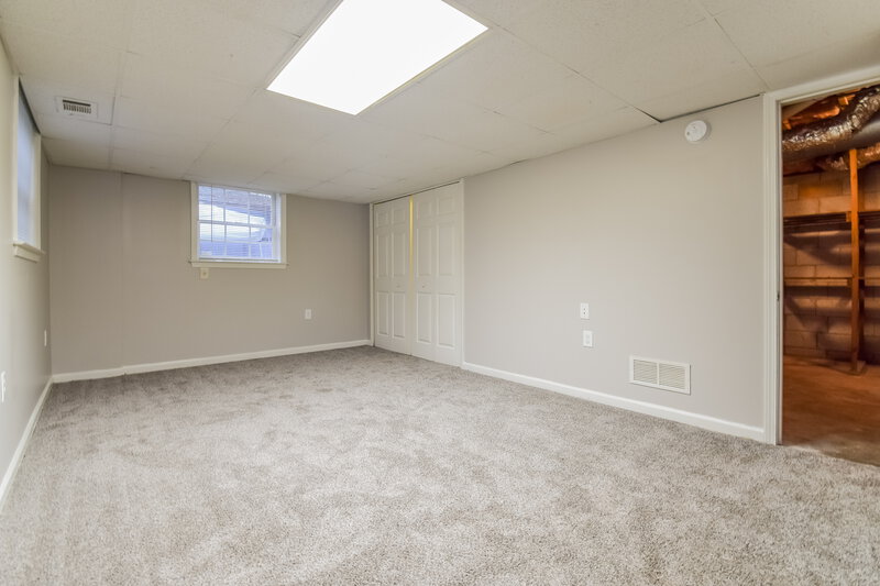 1,715/Mo, 946 PINE ROC Way Stone Mountain, GA 30083 Den View