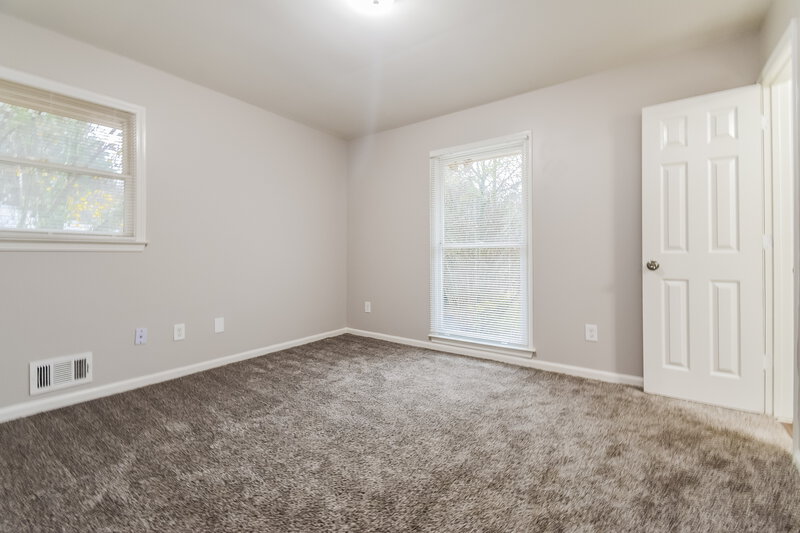 1,715/Mo, 946 PINE ROC Way Stone Mountain, GA 30083 Main Bedroom View