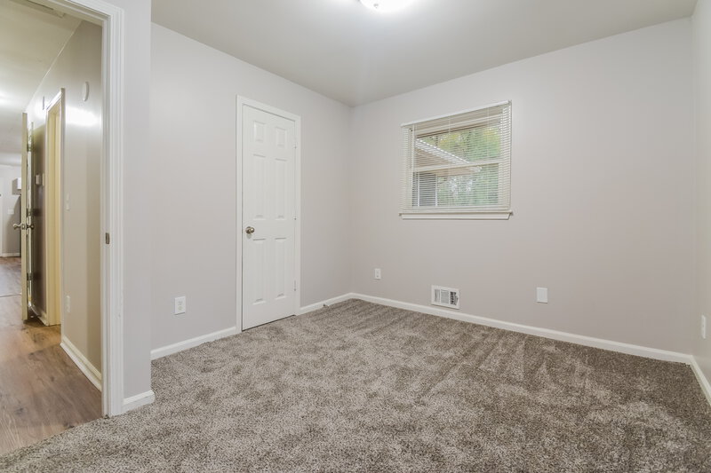 1,715/Mo, 946 PINE ROC Way Stone Mountain, GA 30083 Bedroom View 2