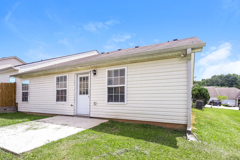 1,865/Mo, 2167 Red Oak Cir Union City, GA 30291 Rear View